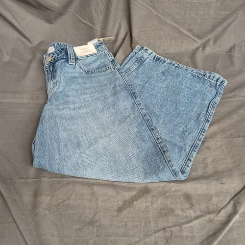HOLLISTER SUPER BAGGY LOW RISE JEANS IN BLUE DENIM SIZE W29 SHORT