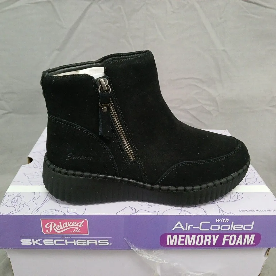 SKECHERS WOMEN'S BLACK SUEDE ANKLE BOOTS WITH ZIP –  UK SIZE 3