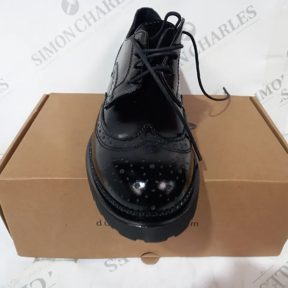 BOXED PAIR OF DUNE LONDON FLORIAN LACE UP SHOES IN BLACK SIZE 8