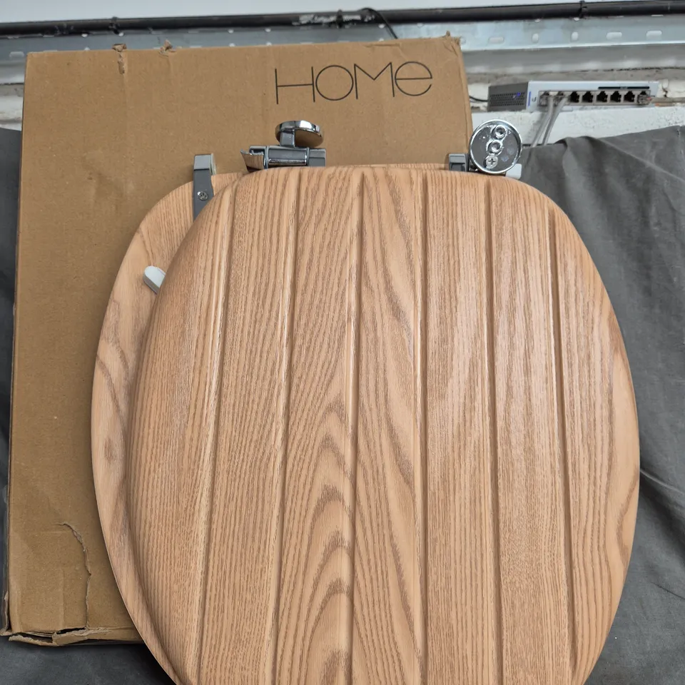BOXED TOILET SEAT TONGUE & GROOVE