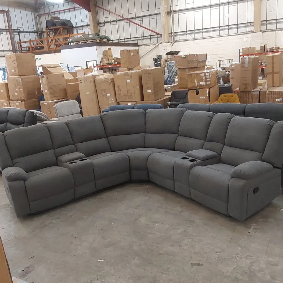 QUALITY DESIGNER FABRIC UPHOLSTERED MANUAL RECLINER CORNER SOFA WITH CUPHOLDERS AND ARMRESTS 