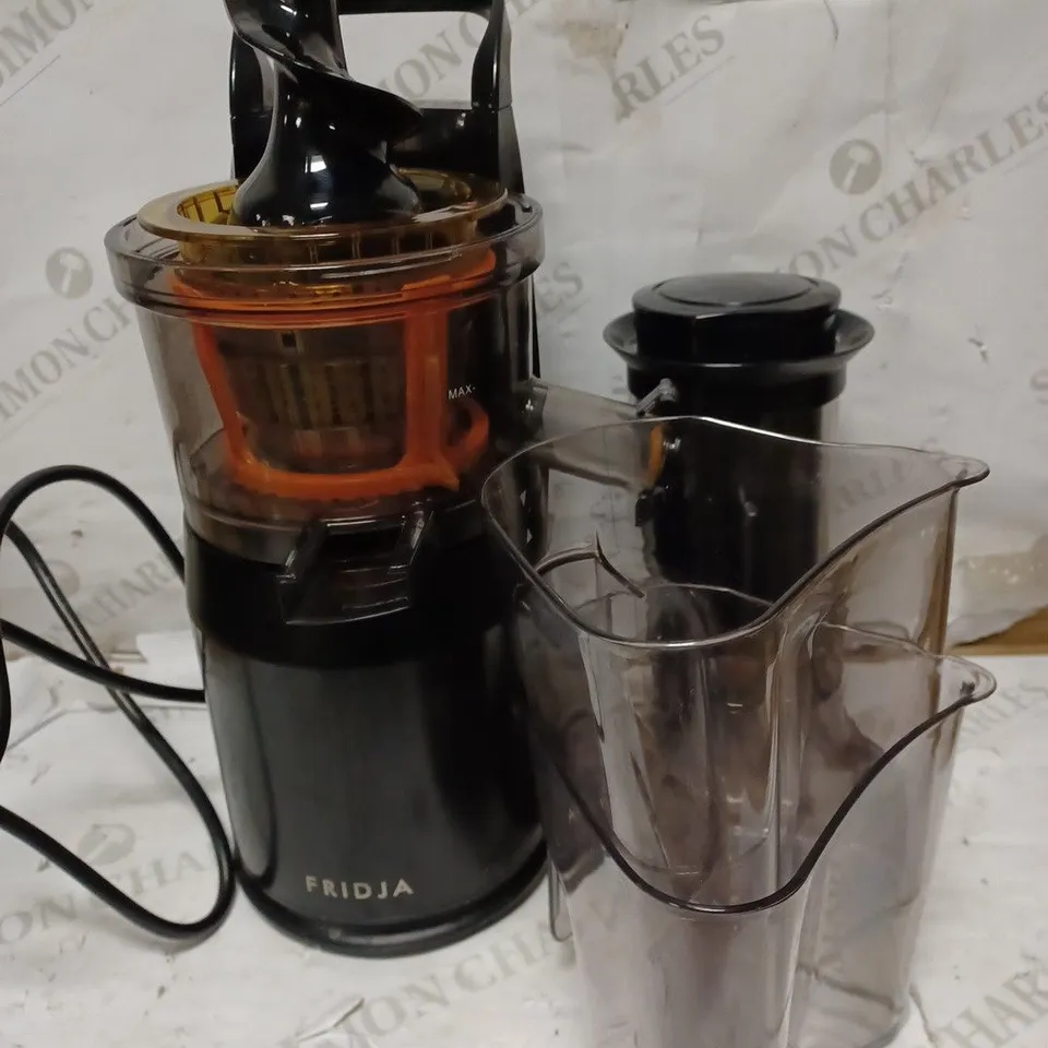 FRIDJA MASTICATING JUICER - BLACK (F1900)