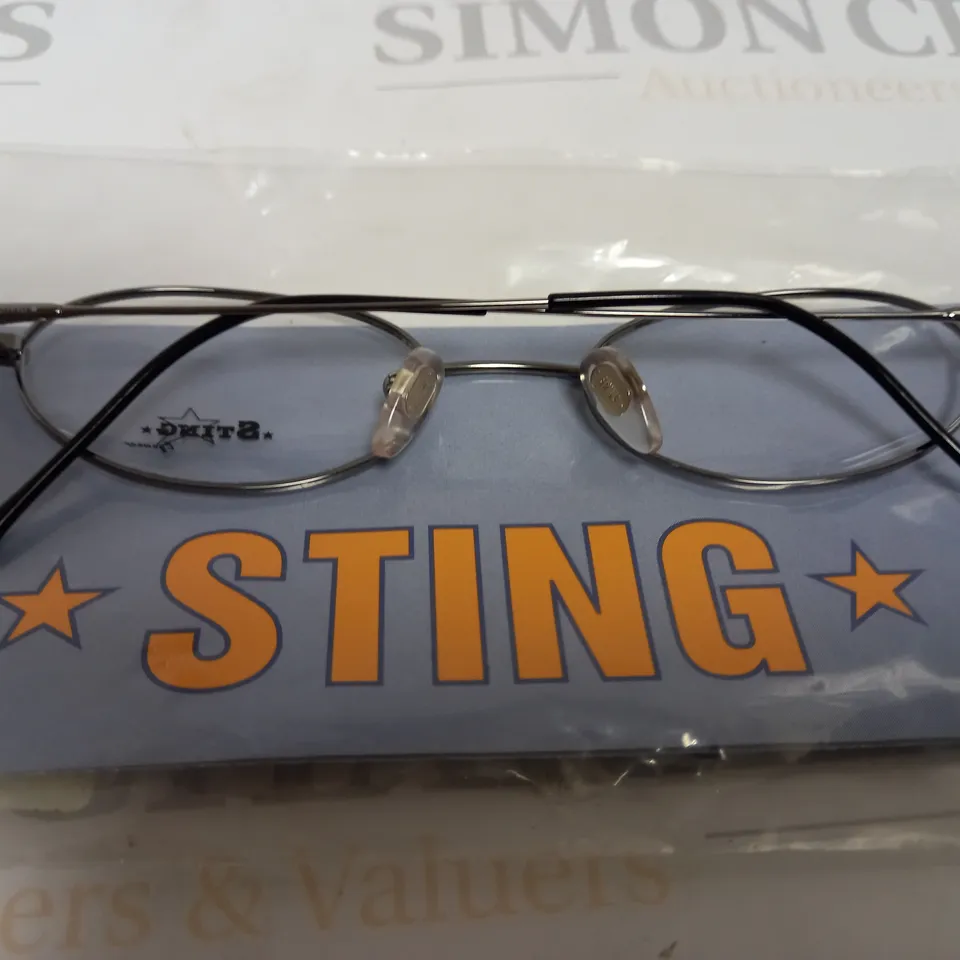 APPROX 10 DERIGO STING GLASSES - BOXED