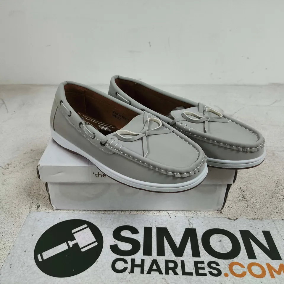 DR KELLER LADIES COMFORT CASUAL SHOES GREY SIZE 6 BOXED