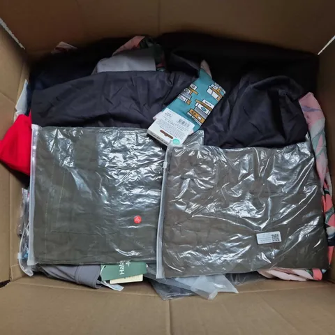 LARGE BOX OF APPROXIMATELY 20 ASSORTED CLOTHING ITEMS IN VARIOUS SIZES, STYLES AND COLOURS