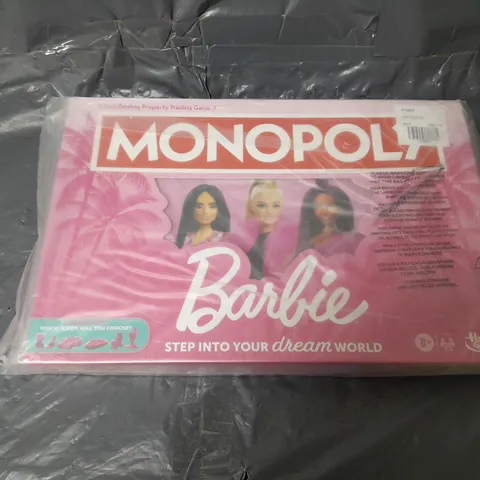 BOXED MONOPOLY BARBIE BOARD GAME 