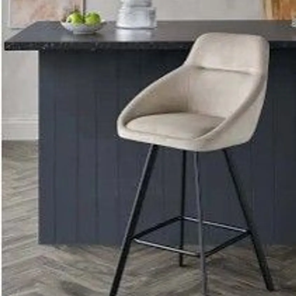 BOXED DANETTI CLEO CHAMPAGNE VELVET SWIVEL CHAIR