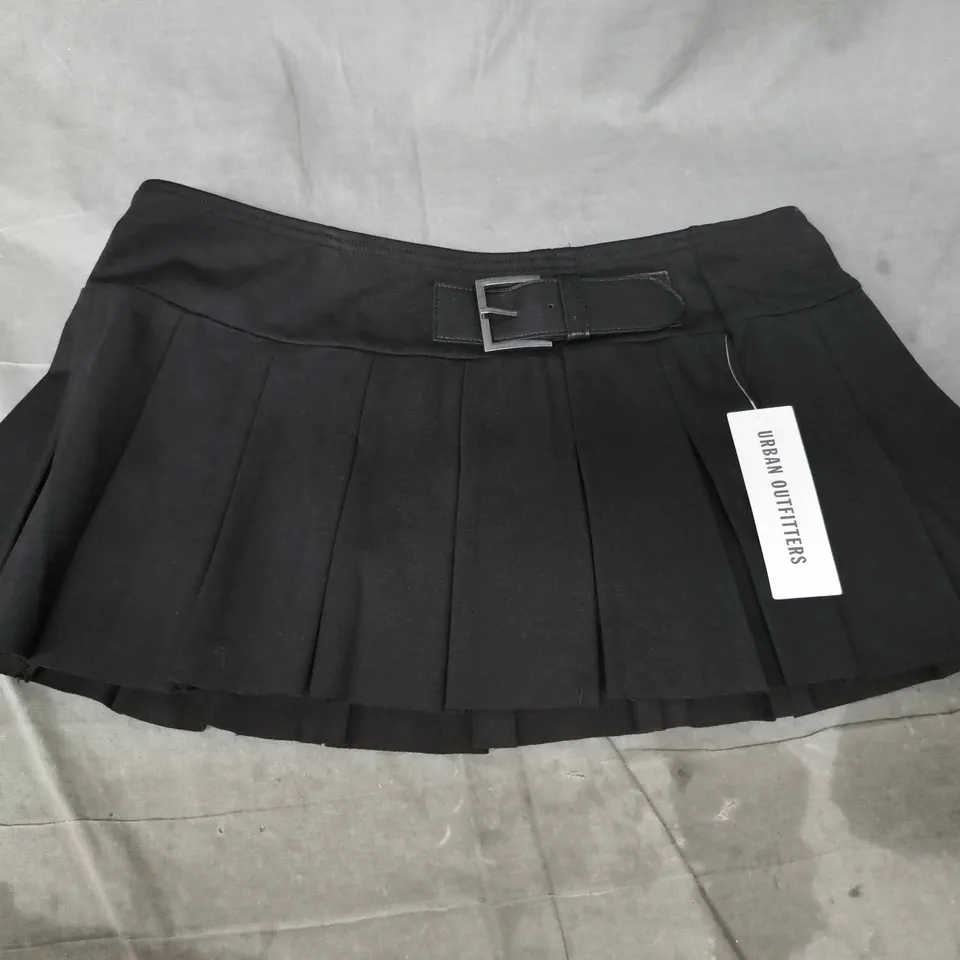 URBAN OUTFITTERS BLACK PLEATED MINI SKIRT WITH BELT – UK SIZE L