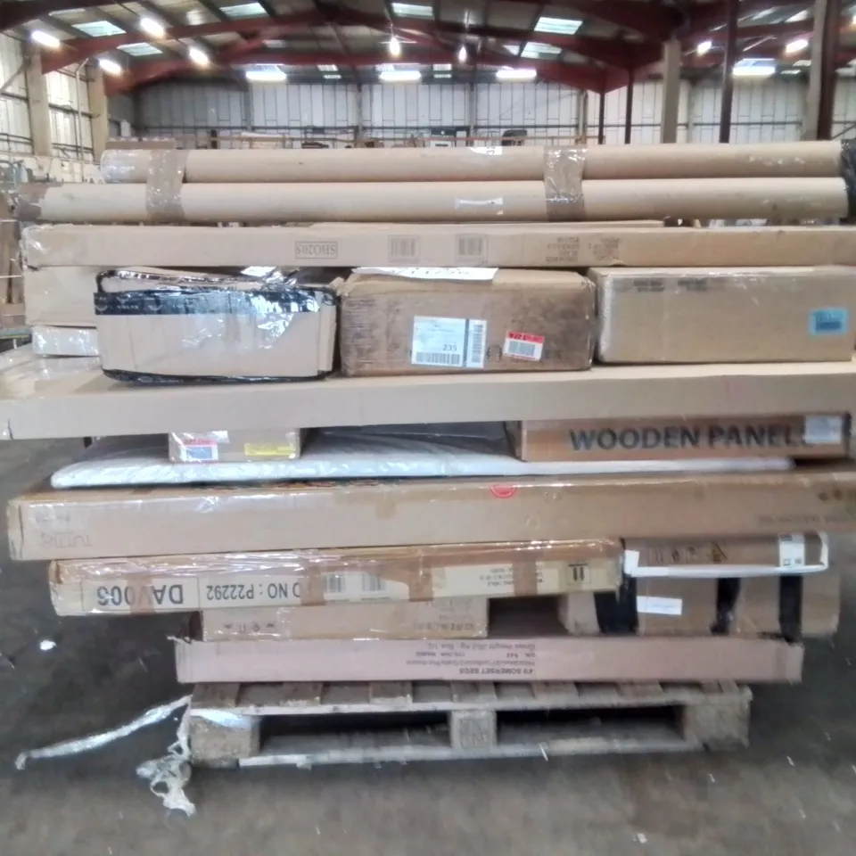 PALLET OF INCOMPLETE INCOMPLETE FURNITURE SETS