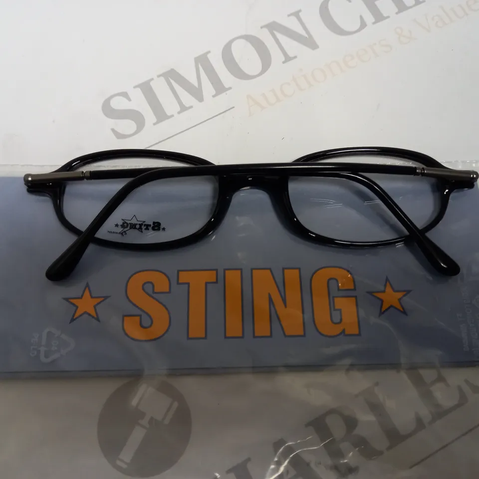 APPROX 10 DERIGO STING GLASSES - BOXED