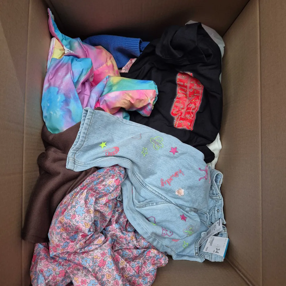 BOX OF APROXIMATELY 15 KIDS CLOTHES TO INCLUDE, STANGER THINGS T SHIRT, STRAIGHT MIDRISE JEANS AND NEXT CLOTHING.