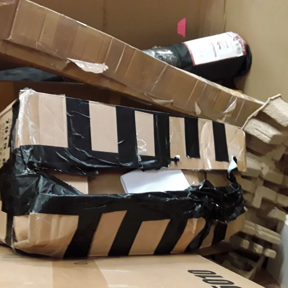 PALLET TO CONTAIN AN ASSORTMENT OF HOUSEHOLD ITEMS TO INCLUDE FOLDING CHAIR, DRAWS,  BABY GATES AND 27 INCH MONITOR ECT