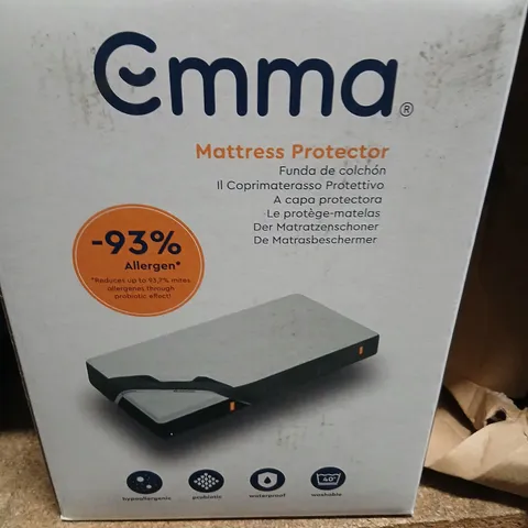 BOXED EMMA MATTRESS PROTECTOR ESSES150200AAABA 150CM SMART SLEEVE