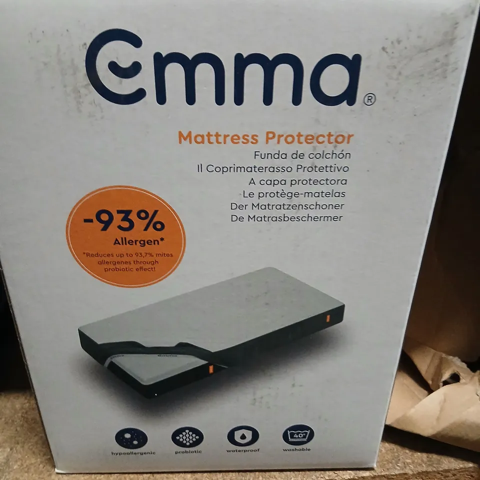 BOXED EMMA MATTRESS PROTECTOR ESSES150200AAABA 150CM SMART SLEEVE