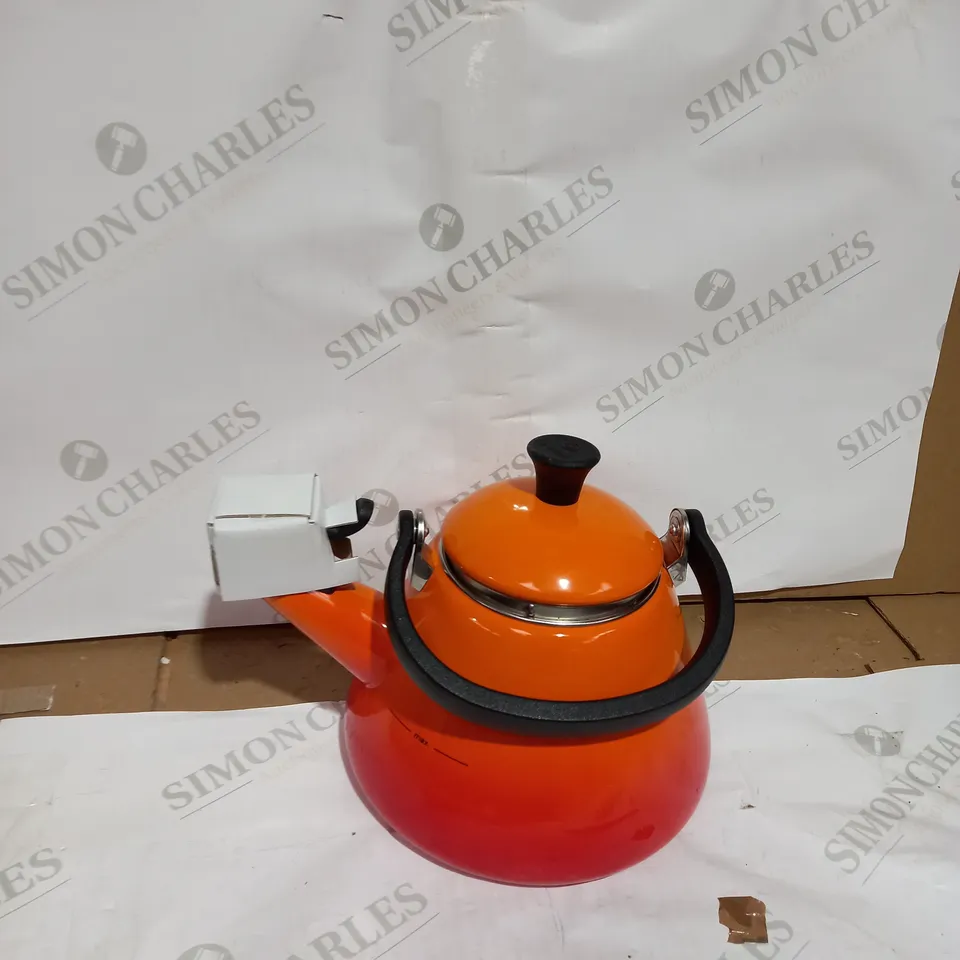 LE CREUSET KONE STOVE-TOP KETTLE 