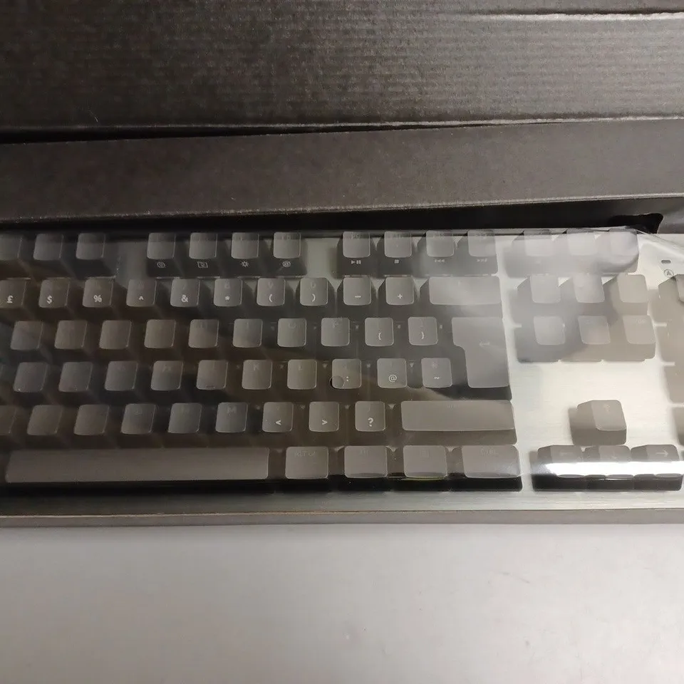 LOGITECH G513 CARBON RGB MECHANICAL GAMING KEYBOARD