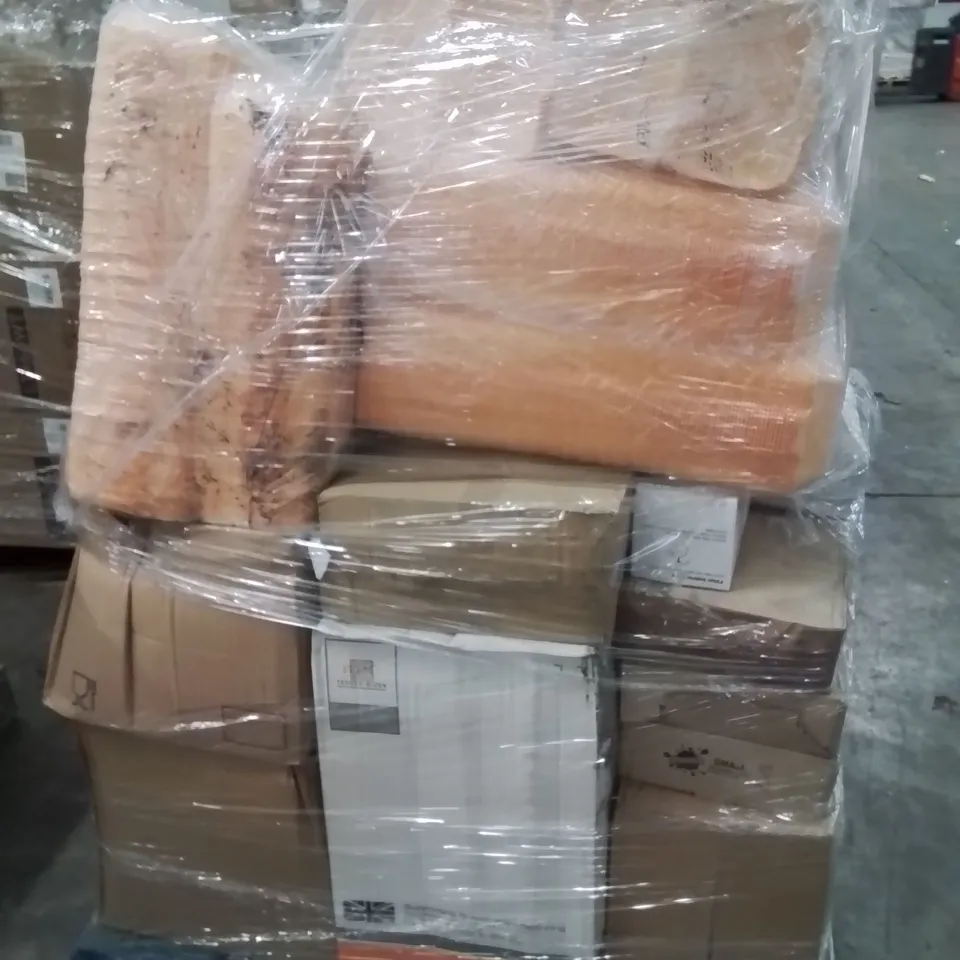 MIXED PALLET OF VARIOUS HOUSEHOLD ITEMS TO INCLUDE: TAKE AWAY TRAYS, PAPER BAGS ECT.