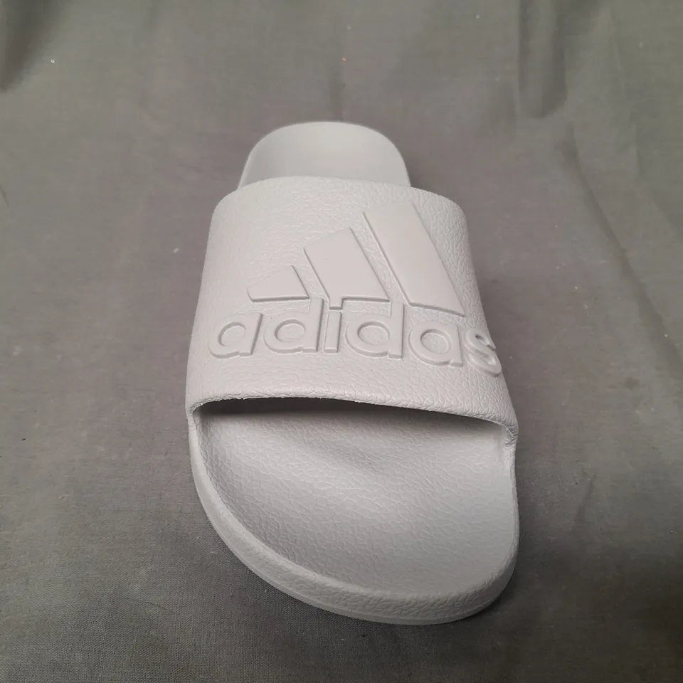 PAIR OF ADIDAS SLIDERS IN GREY UK SIZE 9