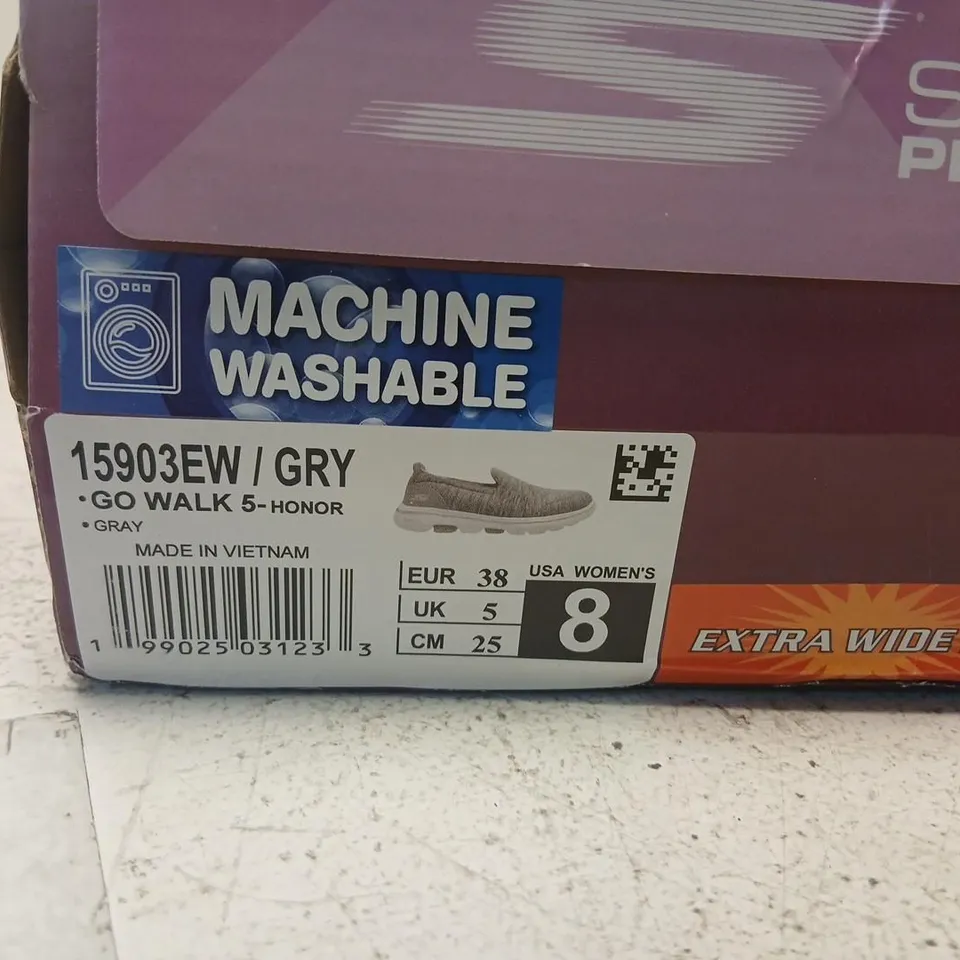 SKECHERS GO WALK 5 HONOR WOMEN'S SHOES – GRAY, UK 5 (US 8)