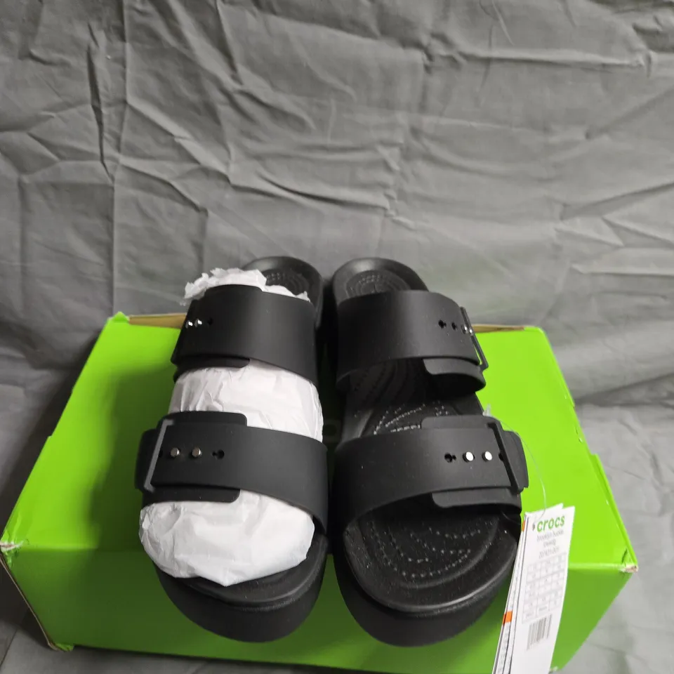 BOXED PAIR OF CROC BROOKLYN BUCKLE CLOGS - UK SIZE 7