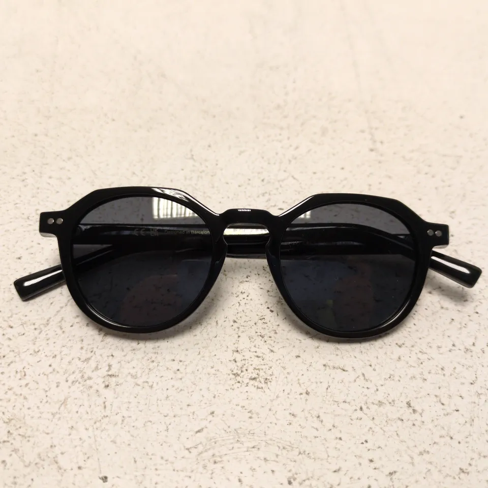 MELLER SUNGLASSES