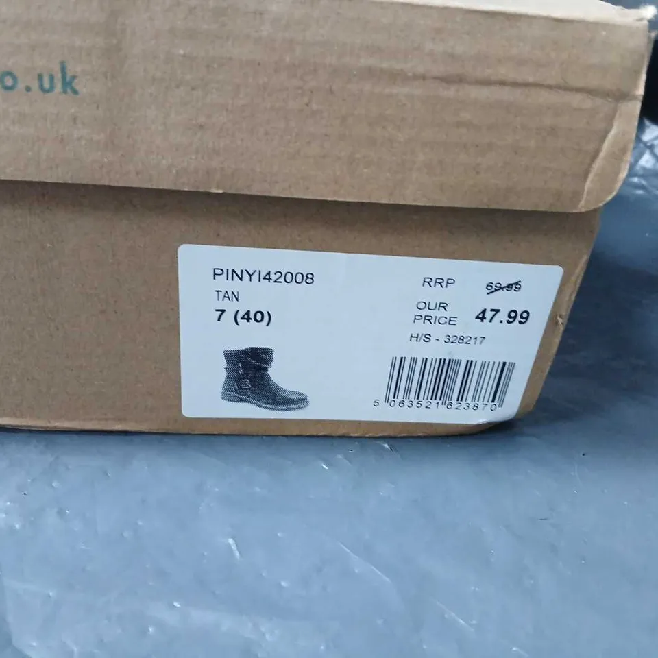 PAVERS WIDE BROWN LEATHER-EFFECT ANKLE BOOTS, FUR-LINED – UK 7 (EU 40)