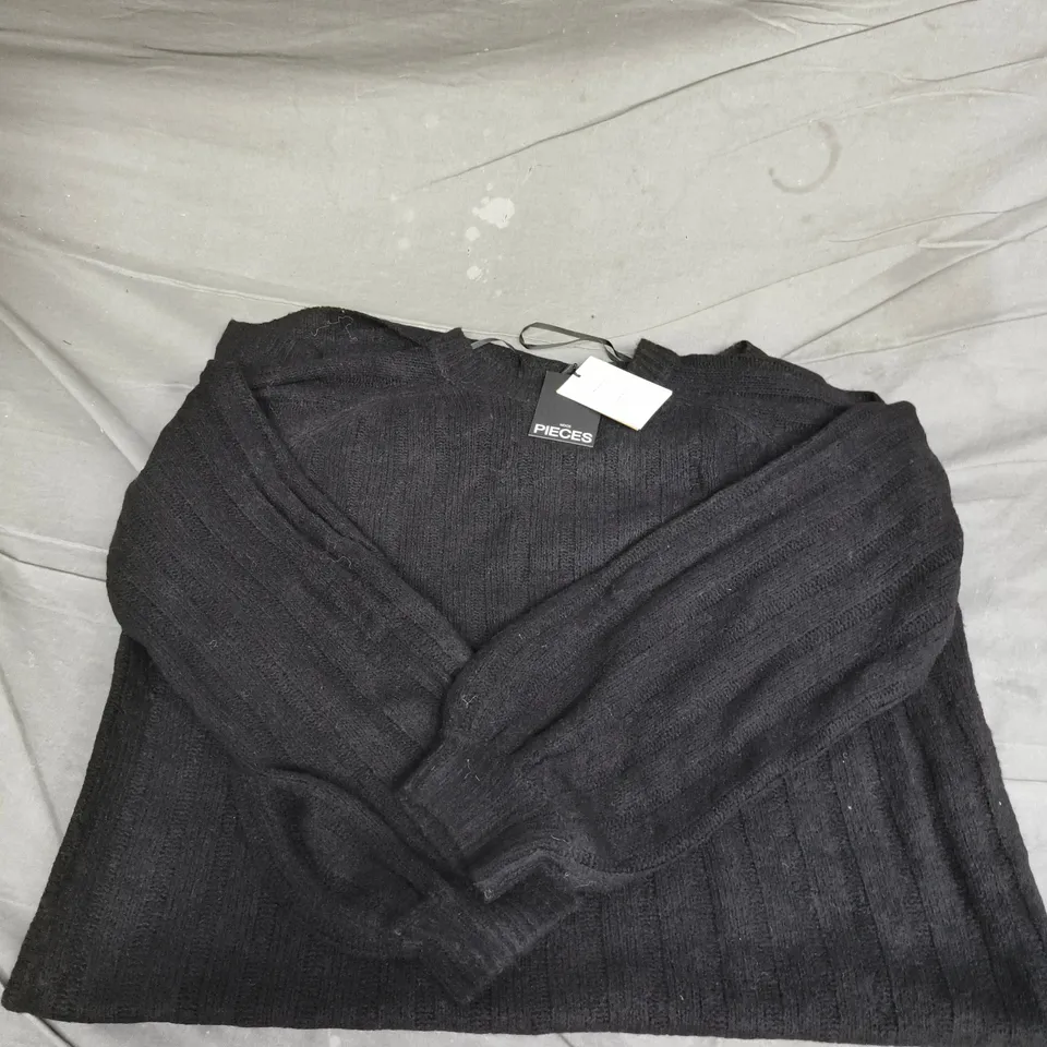 PIECES BY NOOS WOMEN'S KNIT DRESS – BLACK, UK 12