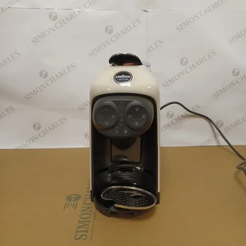 LAVAZZA, A MODO MIO DESΓA COFFEE CAPSULE MACHINE, COMPATIBLE WITH A MODO MIO COFFEE PODS, TOUCH INTERFACE, SOUND ALERTS