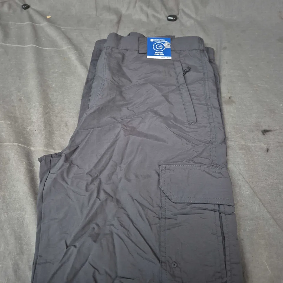 MOUNTAIN WAREHOUSE CARGO PANTS - SIZE W36 X L32