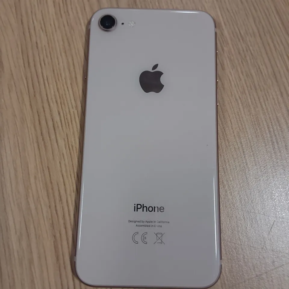 UNBOXED APPLE IPHONE 8 64GB IN GOLD 