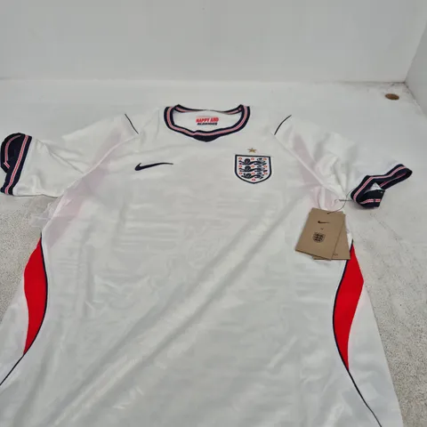NIKE ENGLAND MEN'S FOOTBALL SHIRT – SIZE M