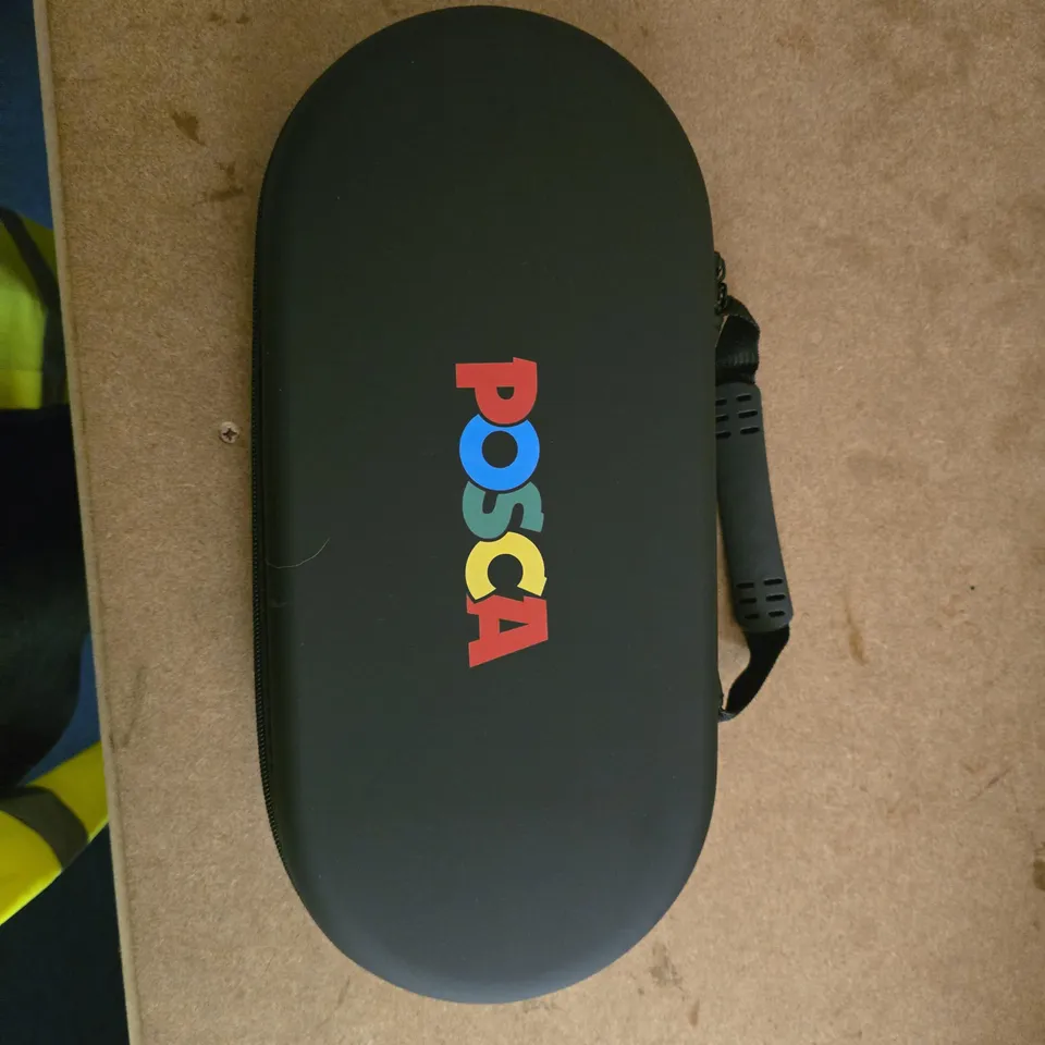 POSCA MARKER SET IN BLACK ZIP CASE – ASSORTED COLOURS