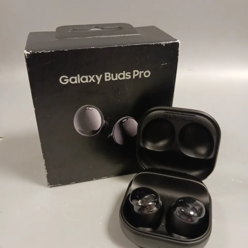 BOXED SAMSUNG GALAXY BUDS PRO WIRELESS EARPHONES 