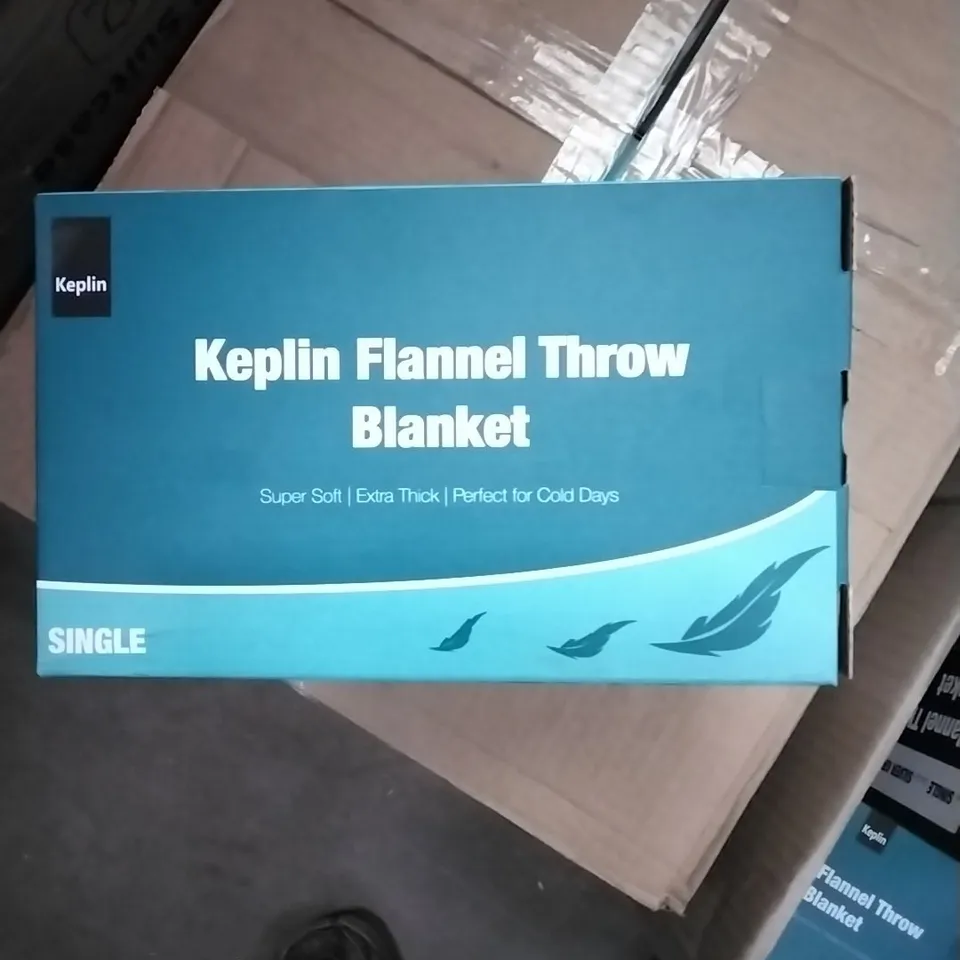 BOXED KEPLIN FLANNEL THROW BLANKET 