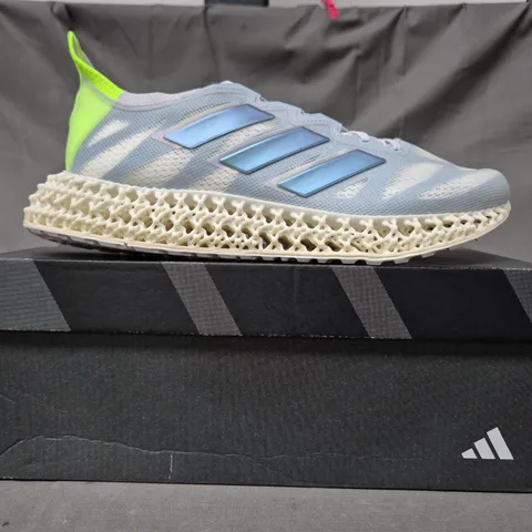 BOXED PAIR OF ADIDAS 4DFWD 3 MEN'S SHOES IN BLUE/WHITE/GREEN UK SIZE 7