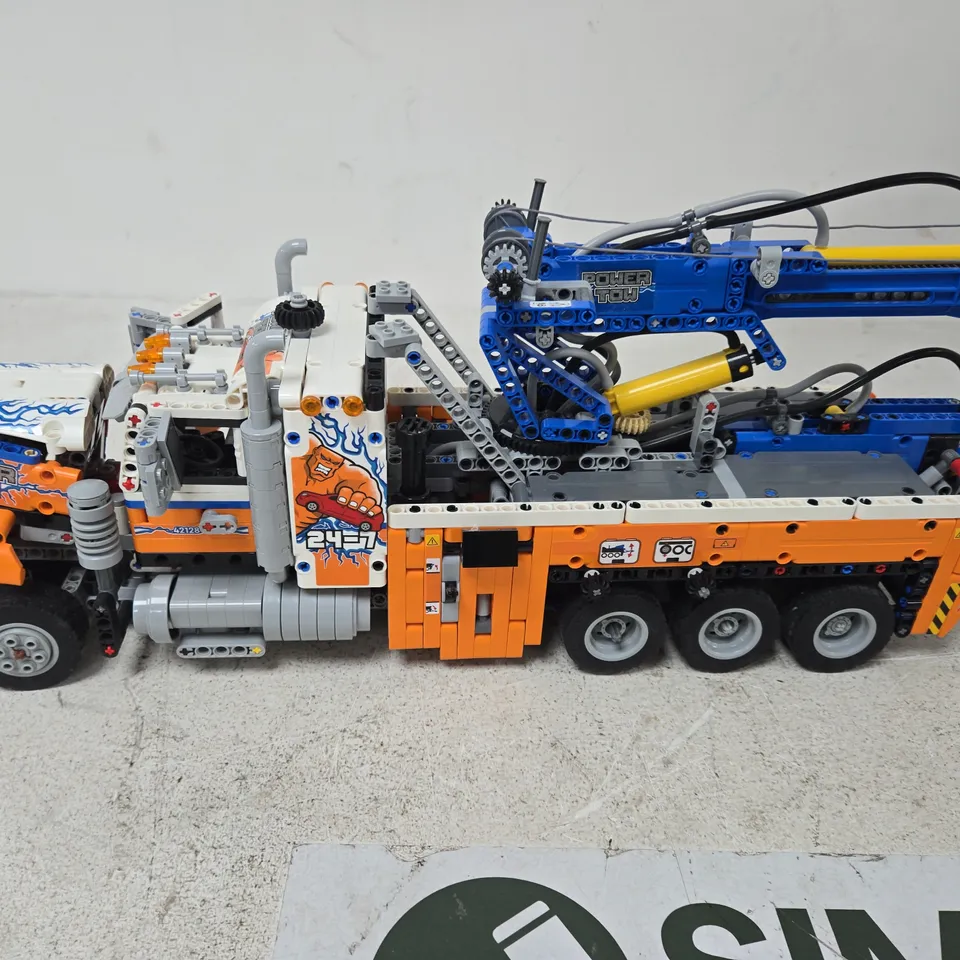 LEGO TECHNIC POWER TOW TRUCK (42128) 