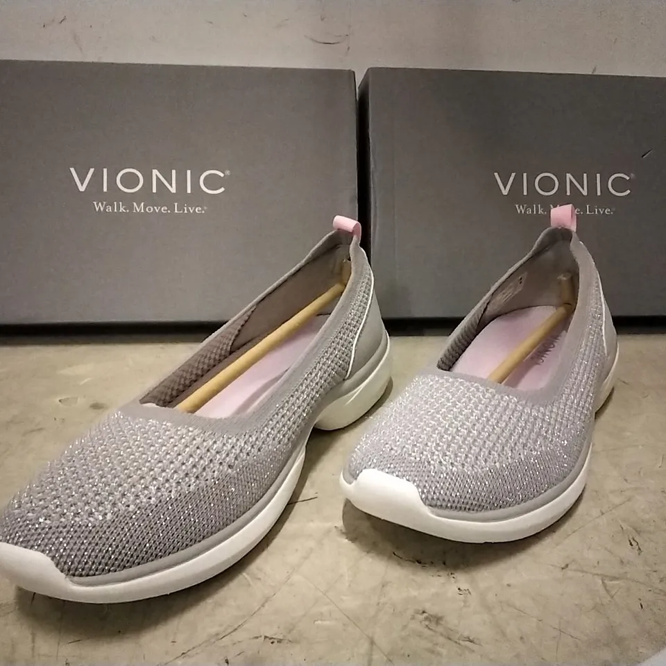 BOXED VIONIC BALLERINA GREY , SIZE 6 , 5 PAIRS 