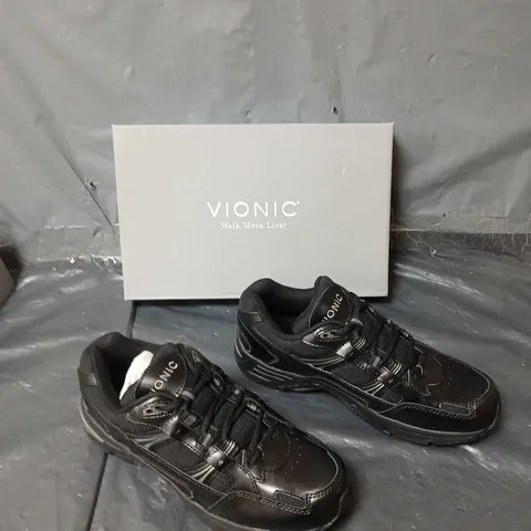 BOXED PAIR OF VIONIC BLACK SPORT TRAINERS UK 6