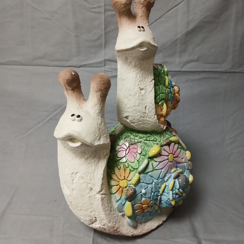 Decorative Garden Snail Sculpture – Mosaic Flower Shell 