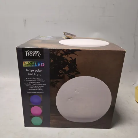 BOXED LARGE SOLAR BALL LIGHT