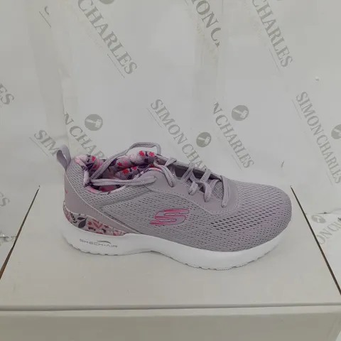 BOXED PAIR OF PINK SKETCH-AIR TRAINERS SIZE 3.5