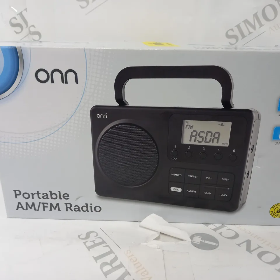 SEALED/BOXED PORTABLE AM/FM RADIO