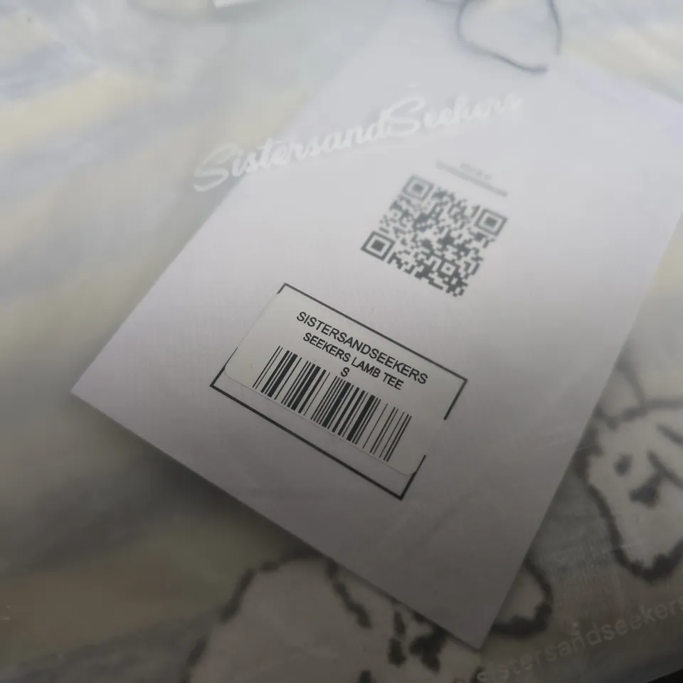 SISTERS & SEEKERS LAMB TEE – SIZE S 
