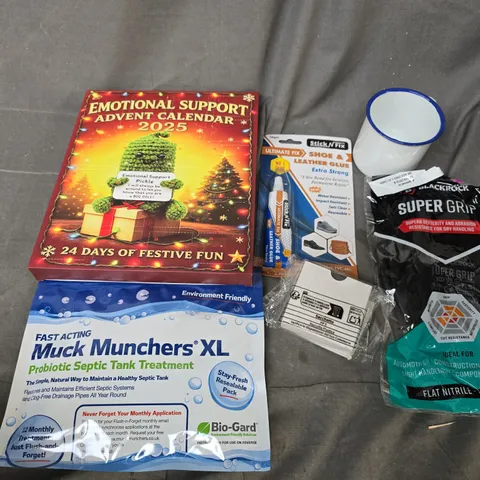APPROXIMATELY 12 ASSORTED HOUSEHOLD ITEMS TO INCLUDE EMOTIONAL SUPPORT ADVENT CALENDER, SUPER GRIP WORK GLOVES, MUCK MUNCHERS XL, ETC