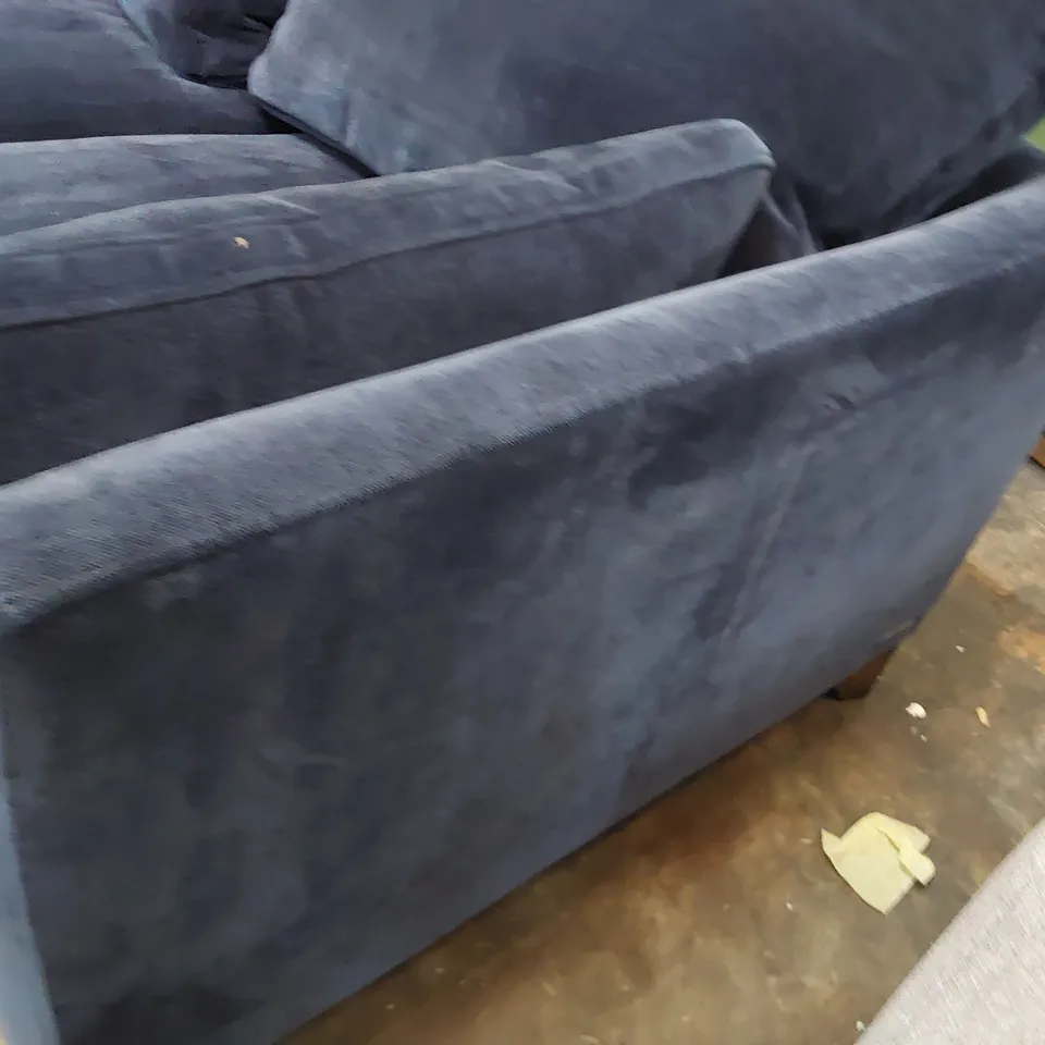 QUALITY BRITISH DESIGNER LOUNGE Co. CHAISE SOFA PLUSH BLUE FABRIC 
