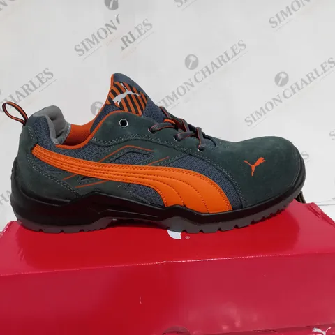 BOXED PUMA OMNI ORANGE LOW SHOES - UK SIZE 12