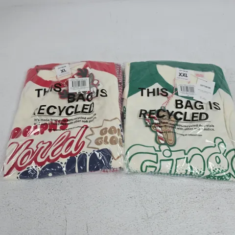 APPROXIMATELY 8 ADULT FAMILY CHRISTMAS RAGLAN LONG SLEEVE PJ SETS IN RED & GREEN