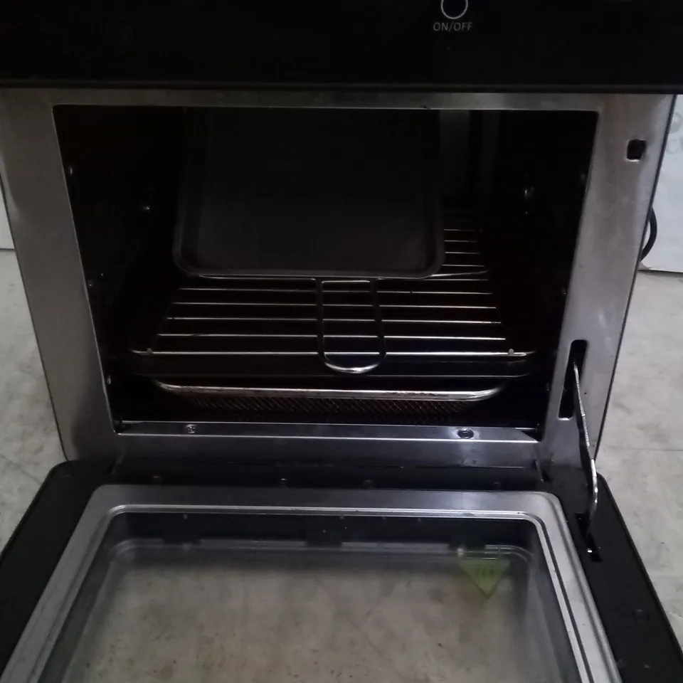 BOXED LINEA 14.5L AIR FRYER OVEN WITH ACCESSORIES