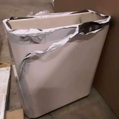 TOILET CISTERN