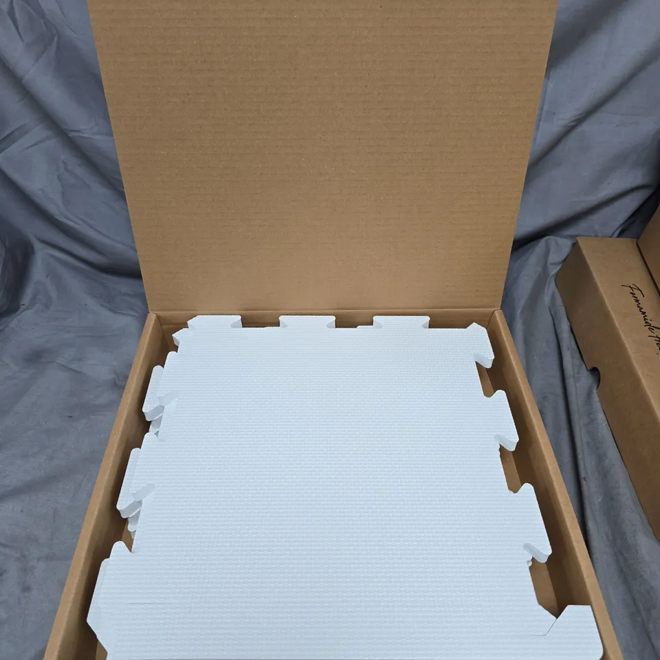 THE MODERN NURSERY PUZZLE PLAYMAT – FORMAMIDE-FREE, NON-TOXIC - 4 PIECES